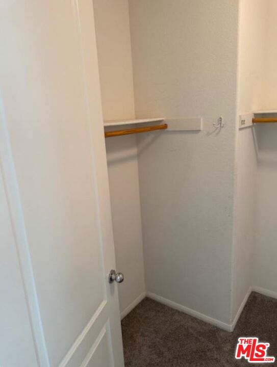 1808 Fallbrook Oaks Court, Fallbrook CA: https://media.crmls.org/mediaz/affe8f23-38f7-44ca-bbda-677fe5dd4d60.jpg