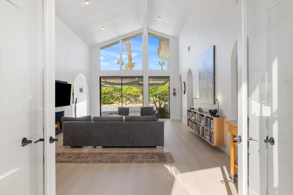 MLS #219135225DA image #6