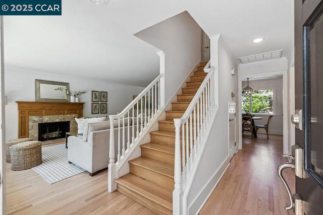 1245 Rimer Dr, Moraga CA: https://media.crmls.org/mediaz/affec421-a61c-4502-8dfe-a922fe18702f.jpg