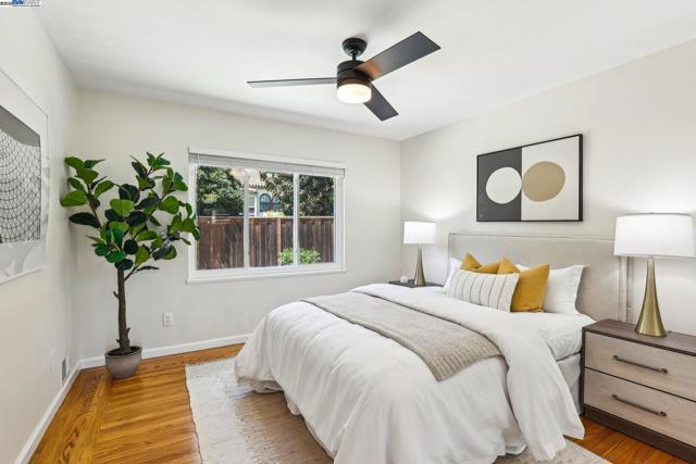 19927 Conrad Ct, Castro Valley CA: https://media.crmls.org/mediaz/affefb2b-8776-421e-a7a7-76054dccc094.jpg
