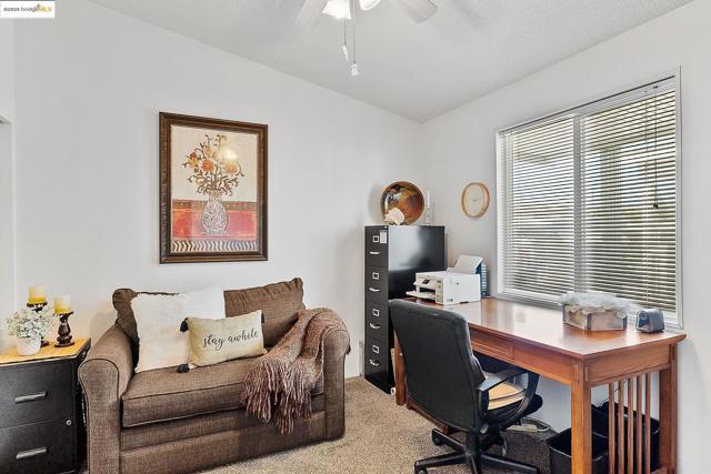 114 Zartop St, Oakley CA: https://media.crmls.org/mediaz/afffb76c-1ecc-4db0-b306-af84da75aa1b.jpg