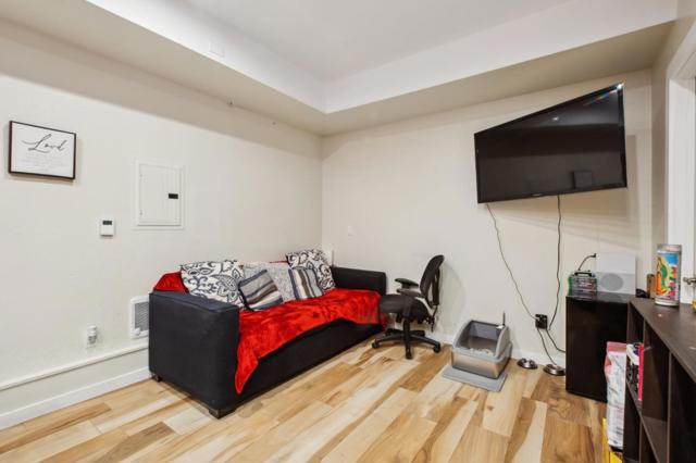 1615 Oakdale Avenue, San Francisco CA: https://media.crmls.org/mediaz/b000bacc-6657-4973-94b6-c146ded1009c.jpg