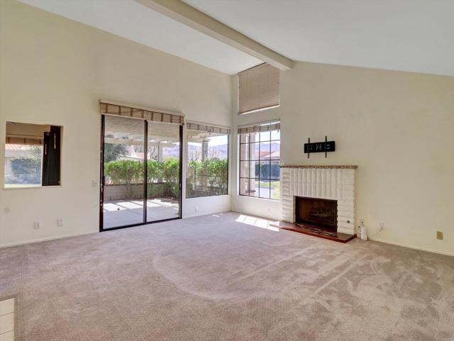 35738 Calle Montigo, Cathedral City CA: https://media.crmls.org/mediaz/b001792f-4173-412a-8a42-85712ad76efd.jpg