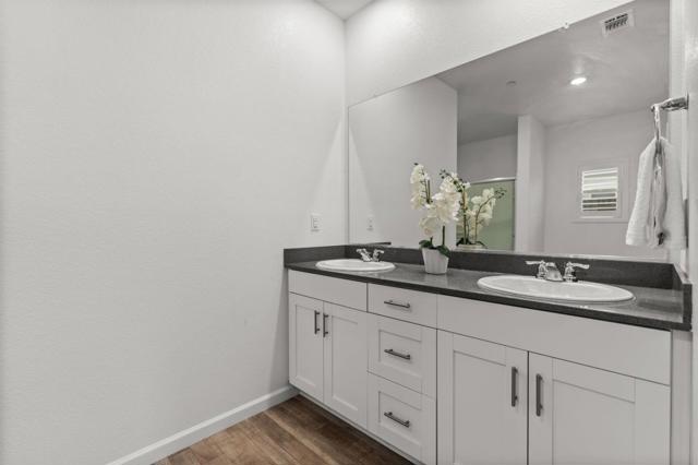 1340 Crimson Place, Manteca CA: https://media.crmls.org/mediaz/b0039ac5-3487-4dfc-a0b0-05c6294283d7.jpg