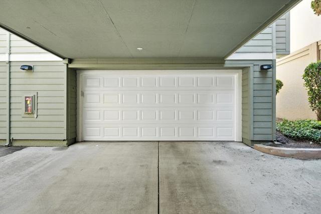 1151 La Rochelle Terrace, Sunnyvale CA: https://media.crmls.org/mediaz/b003c2e7-3c67-4e31-a00f-faf6b4a06c34.jpg