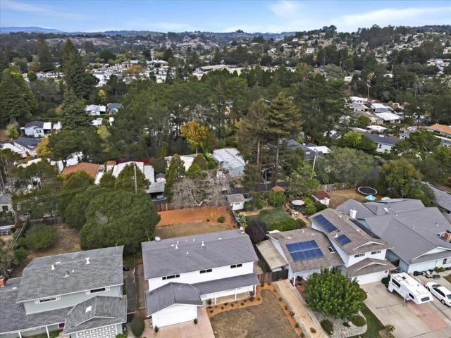 621 Monterey Avenue, Capitola CA: https://media.crmls.org/mediaz/b0043802-f1b3-449c-a1bd-9e468a533b97.jpg