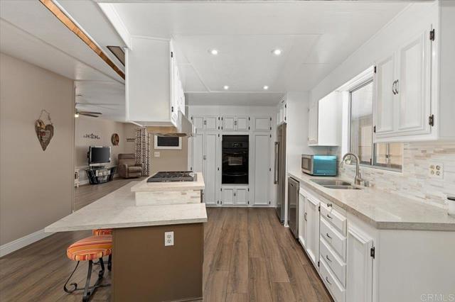 3535 Linda Vista Drive, San Marcos CA: https://media.crmls.org/mediaz/b00459d7-af6c-4525-9d05-4c8341396060.jpg