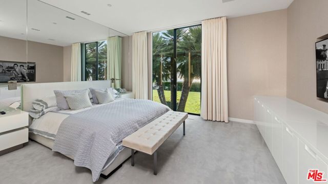 545 Chalette Drive, Beverly Hills, California 90210, 6 Bedrooms Bedrooms, ,8 BathroomsBathrooms,Single Family Residence,For Sale,Chalette,24363095
