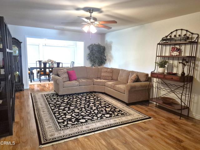13105 Village 13, Camarillo CA: https://media.crmls.org/mediaz/b005c2ec-0b88-4cd8-b8b2-defc8391f4c4.jpg