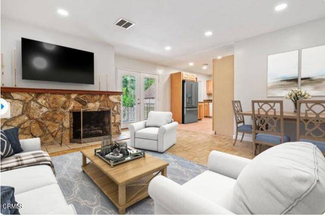 476 E Calaveras Street, Altadena CA: https://media.crmls.org/mediaz/b005ccbd-3bb8-4d67-b352-6b626010c1d0.jpg