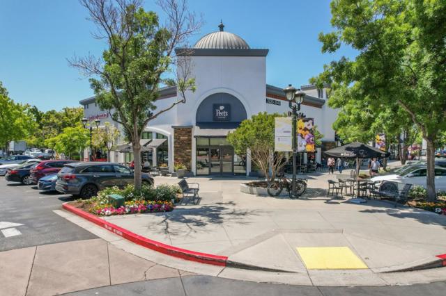 4496 Headen Way, Santa Clara CA: https://media.crmls.org/mediaz/b006377e-bc78-4d28-90bf-db9d68087f46.jpg