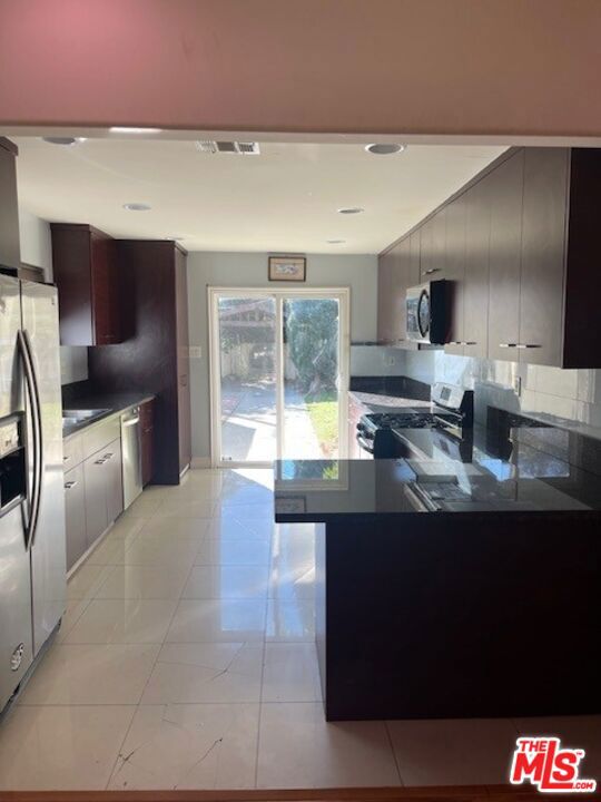 15226 Covello Street photo 4