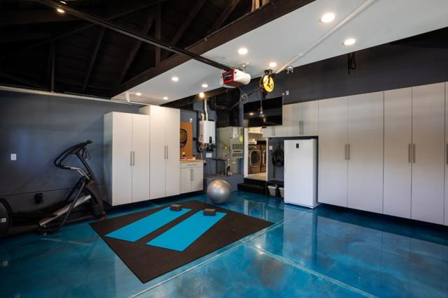 3418 Stacey Court, Mountain View CA: https://media.crmls.org/mediaz/b0065b65-4646-406b-86b5-1e1b828a4908.jpg