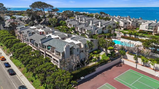573 S Sierra, Solana Beach CA: https://media.crmls.org/mediaz/b0070e41-9b99-4f2d-9945-bda022fa6b78.jpg