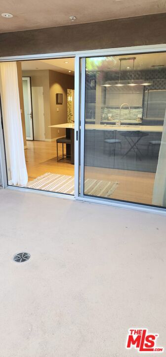 9008 Keith Avenue, West Hollywood CA: https://media.crmls.org/mediaz/b0072358-34f2-410a-86bd-d0e41468bebf.jpg