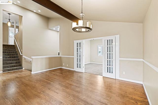 838 Hazel St, Livermore CA: https://media.crmls.org/mediaz/b0072b79-d538-473a-b379-6a8a974a9bd6.jpg