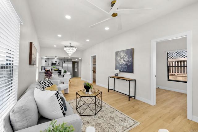 Detail Gallery Image 4 of 42 For 4152 Epsilon St, San Diego,  CA 92113 - 3 Beds | 2 Baths