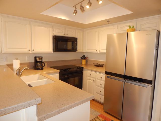 500 E Amado Road #723, Palm Springs, CA 92262