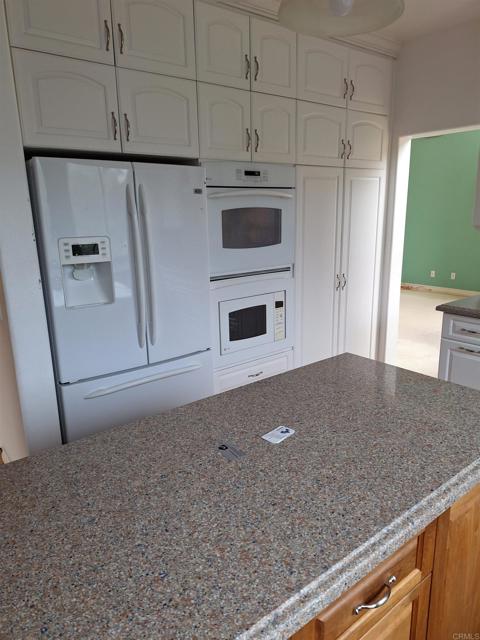 659 Larkspur Court, San Marcos CA: https://media.crmls.org/mediaz/b007db5a-0b56-4377-8cbd-b6acf9587ab1.jpg