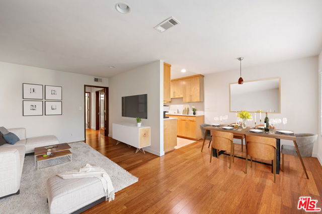 931 N ALFRED Street, Los Angeles CA: https://media.crmls.org/mediaz/b00871a5-a7e7-44a6-b2ef-f619336763a5.jpg