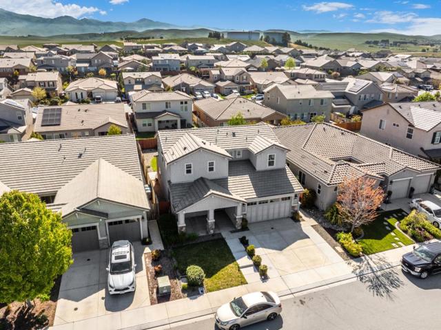 1551 Lily Court, Hollister CA: https://media.crmls.org/mediaz/b008afcb-5ed1-486e-9e96-9f77cafde064.jpg