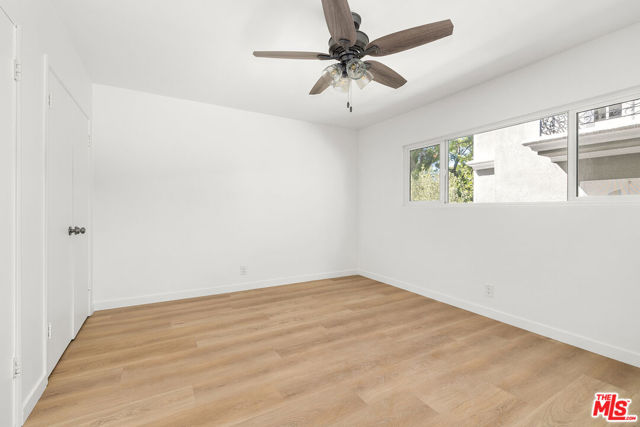 340 N Palm Drive, Beverly Hills CA: https://media.crmls.org/mediaz/b009a79b-e2b0-43c0-93a7-7411927d3f54.jpg