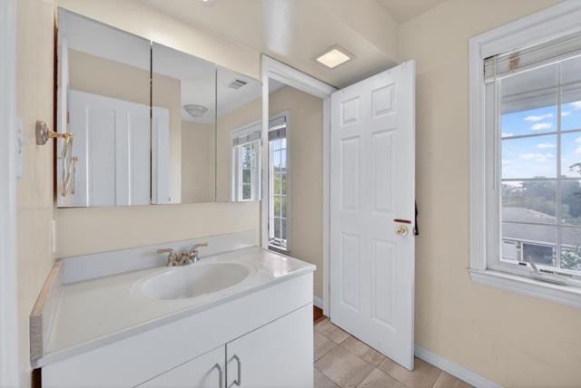 746 Jacaranda Circle, Hillsborough CA: https://media.crmls.org/mediaz/b00a4b75-1ae0-444d-9972-4bb10e99b138.jpg