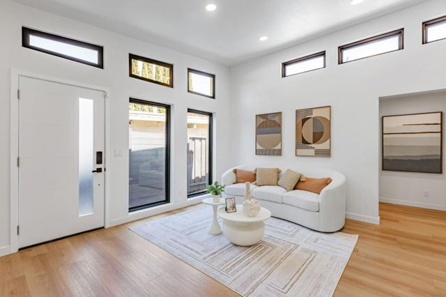 271 Woodhams Road, Santa Clara CA: https://media.crmls.org/mediaz/b00cc880-5d96-450f-ba8d-e8f68b3edf1c.jpg