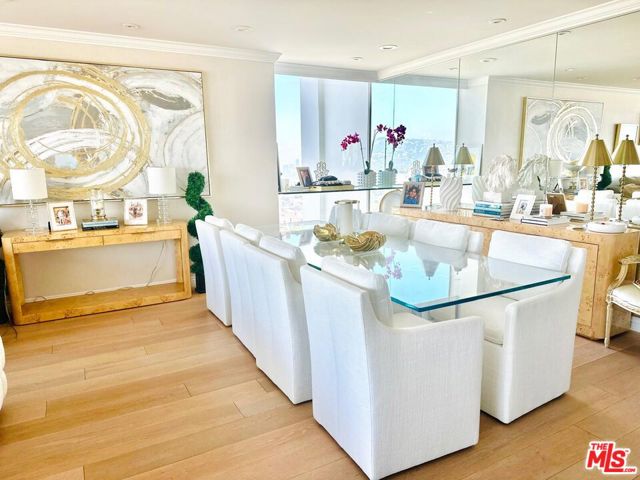2220 Avenue Of The Stars, Los Angeles CA: https://media.crmls.org/mediaz/b00d86f9-7e76-424f-8e02-1ee44c61c3e7.jpg