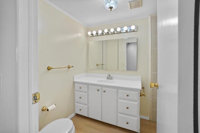 7 Seashell Circle, Half Moon Bay CA: https://media.crmls.org/mediaz/b00e2c20-584d-47c4-8c0f-0f9b24d2d527.jpg