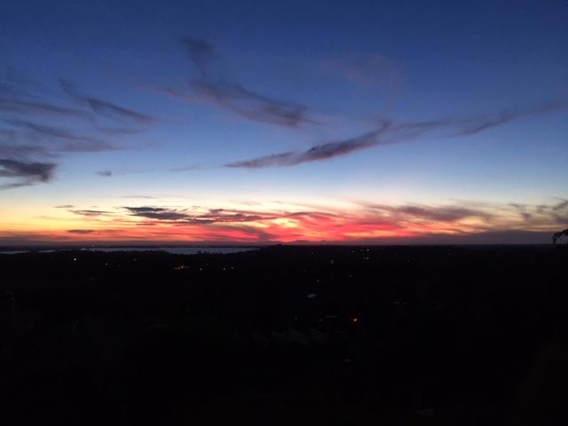 4040 Morning View Way, El Dorado Hills CA: https://media.crmls.org/mediaz/b00ed273-fc19-445a-87e3-d4aece885760.jpg