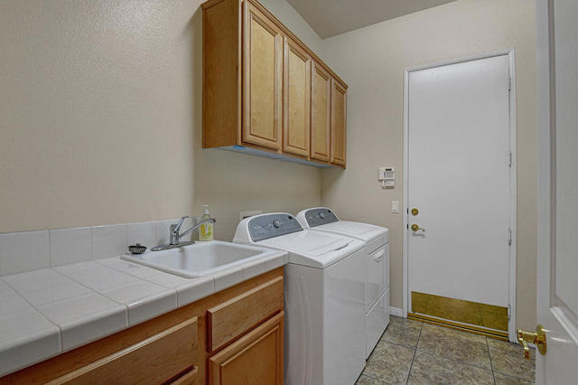 54 Camino Real, Rancho Mirage CA: https://media.crmls.org/mediaz/b00f110d-60b3-475e-bc5d-df045cbdf1eb.jpg