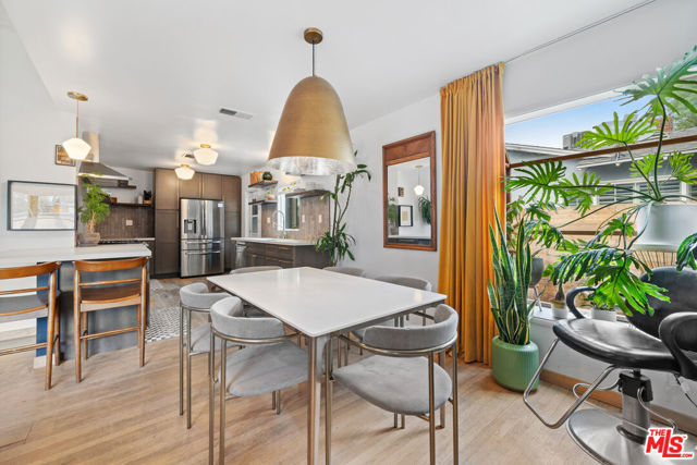 6644 Columbus Avenue photo 5