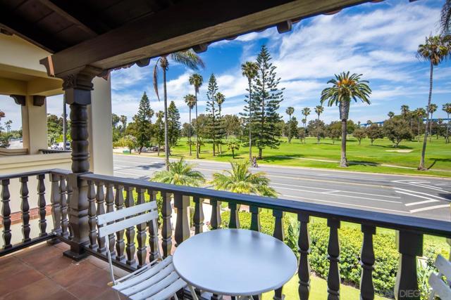 650 Glorietta Blvd, Coronado CA: https://media.crmls.org/mediaz/b00f2d14-9307-4e5c-84fd-a27bd5747813.jpg