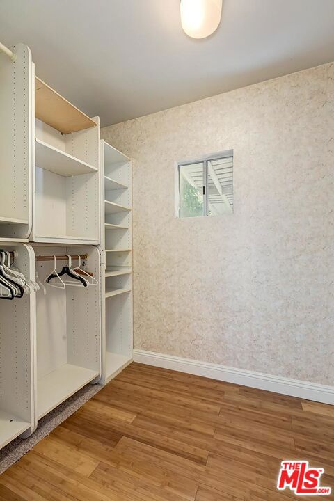 5049 Hesperia Avenue, Encino CA: https://media.crmls.org/mediaz/b00f504b-6047-4e9b-a080-f69c31b4c2f7.jpg