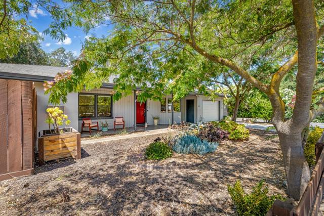 17785 Casa Lane, Morgan Hill CA: https://media.crmls.org/mediaz/b0102a99-e4b6-4ea4-9886-1426500c2fe0.jpg