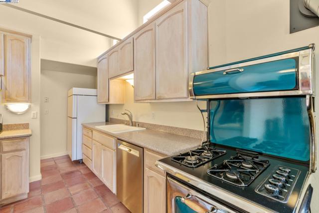 59480 Mines Rd, Livermore CA: https://media.crmls.org/mediaz/b0106cd1-38e2-4d4f-9135-ae3447d904d3.jpg