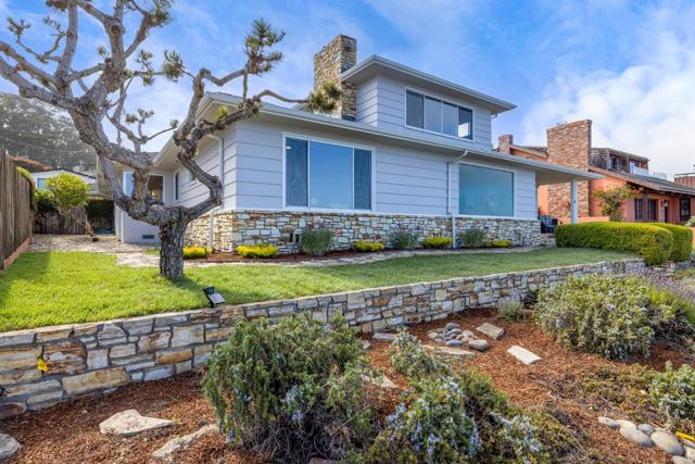 847 Ocean View Boulevard, Pacific Grove CA: https://media.crmls.org/mediaz/b0118f43-036a-4b05-a1d3-e7b7d50da182.jpg