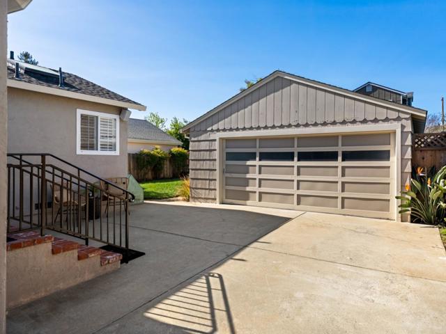 416 Upton Street, Redwood City CA: https://media.crmls.org/mediaz/b011d9aa-495e-4ace-aa8d-13679de24e23.jpg