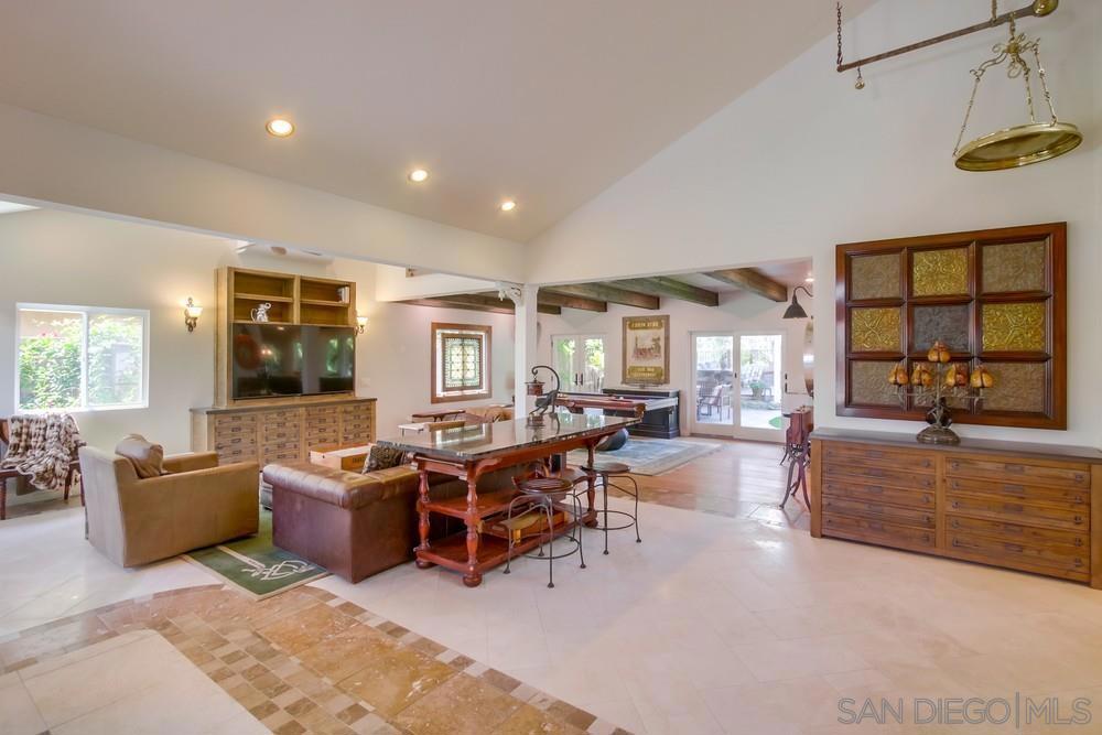 MLS #250032414SD img 3