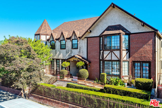 9210 Van Nuys Boulevard, 11