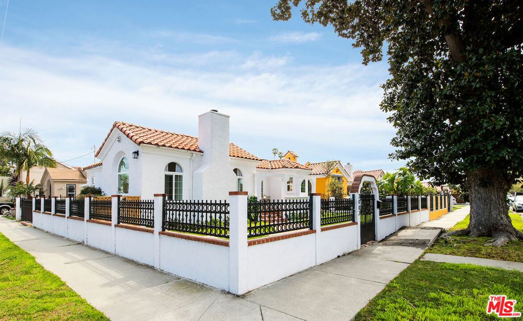 3002 Farmdale Avenue, Los Angeles, CA 90016
