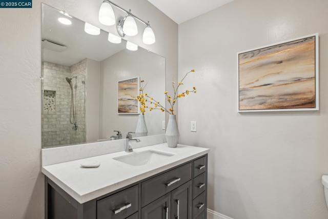 1019 Silverhill Drive, Lafayette CA: https://media.crmls.org/mediaz/b012f526-f497-4af7-9904-3deb613c95a1.jpg