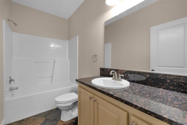 16725 Harrison Park Trail, Julian CA: https://media.crmls.org/mediaz/b012fa6f-3618-4f1d-8e4b-7122d4529577.jpg