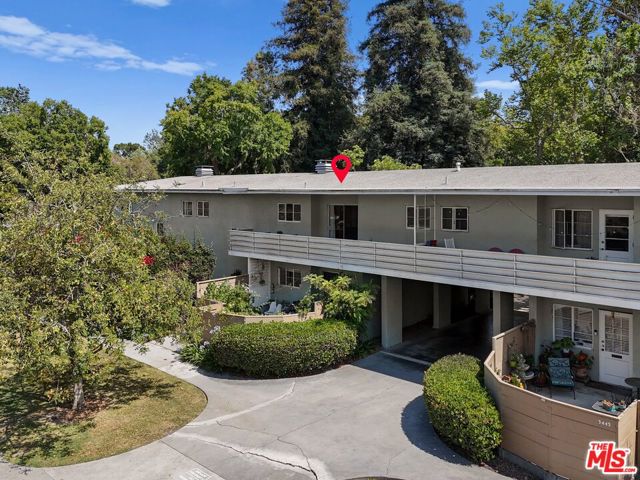 5443 1/2 Village, Los Angeles CA: https://media.crmls.org/mediaz/b013773a-d0e8-4c1c-83c8-057c65c4b010.jpg