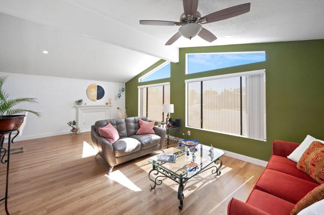 47685 Prado Way Way, Indio CA: https://media.crmls.org/mediaz/b0142d4c-0462-449a-95c8-cddb9a63905d.jpg