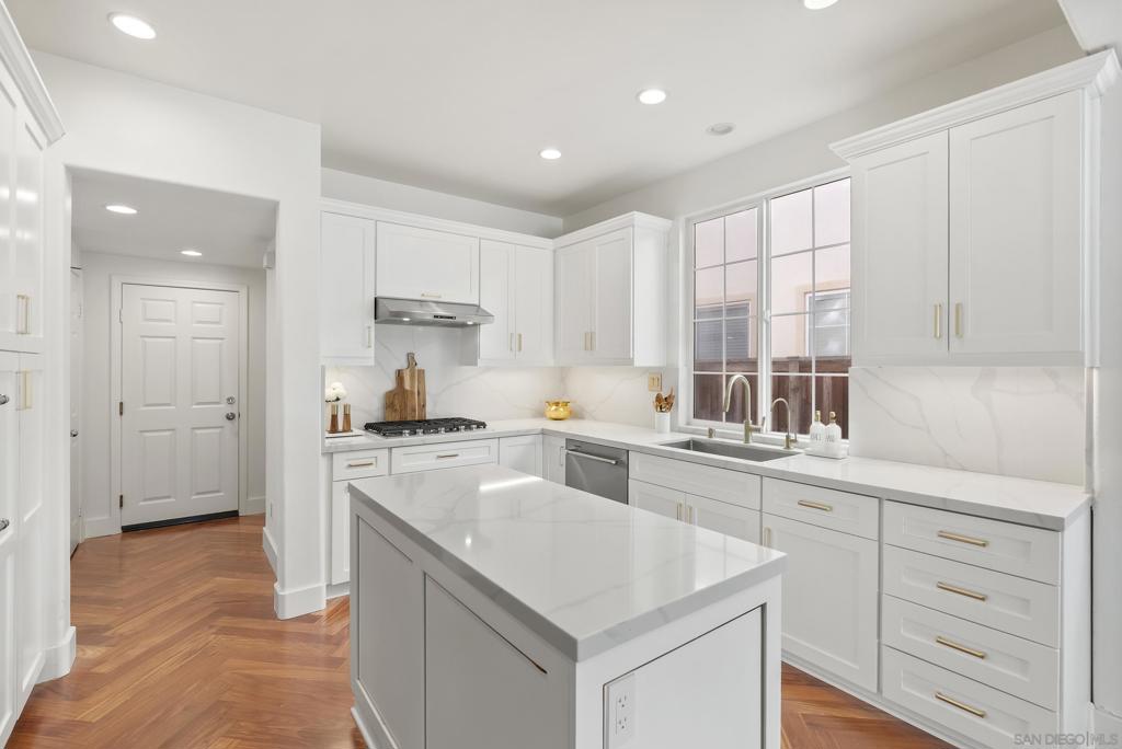 1719 Thorley Way - photo 11