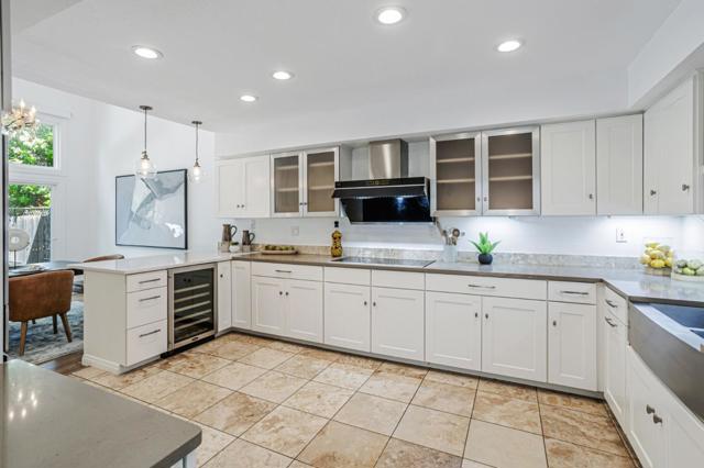 142 Calle Larga, Los Gatos CA: https://media.crmls.org/mediaz/b014685c-7f1d-497b-b893-c30fe6ae3bee.jpg