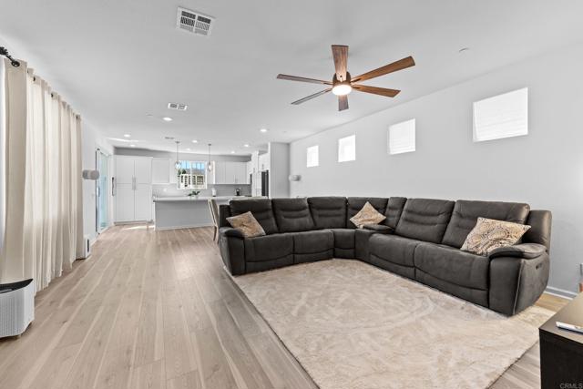 Image 4 of 12 For 28007 Harvest Court