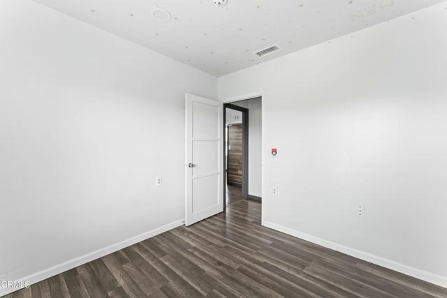 269 Sheppard Road, Santa Paula CA: https://media.crmls.org/mediaz/b014b1e1-89a9-4a2b-8547-8f0dc4ce7ece.jpg